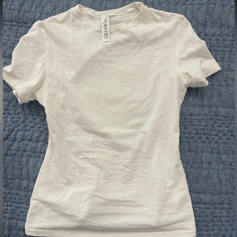 SKIMS White Short Sleeve Tee